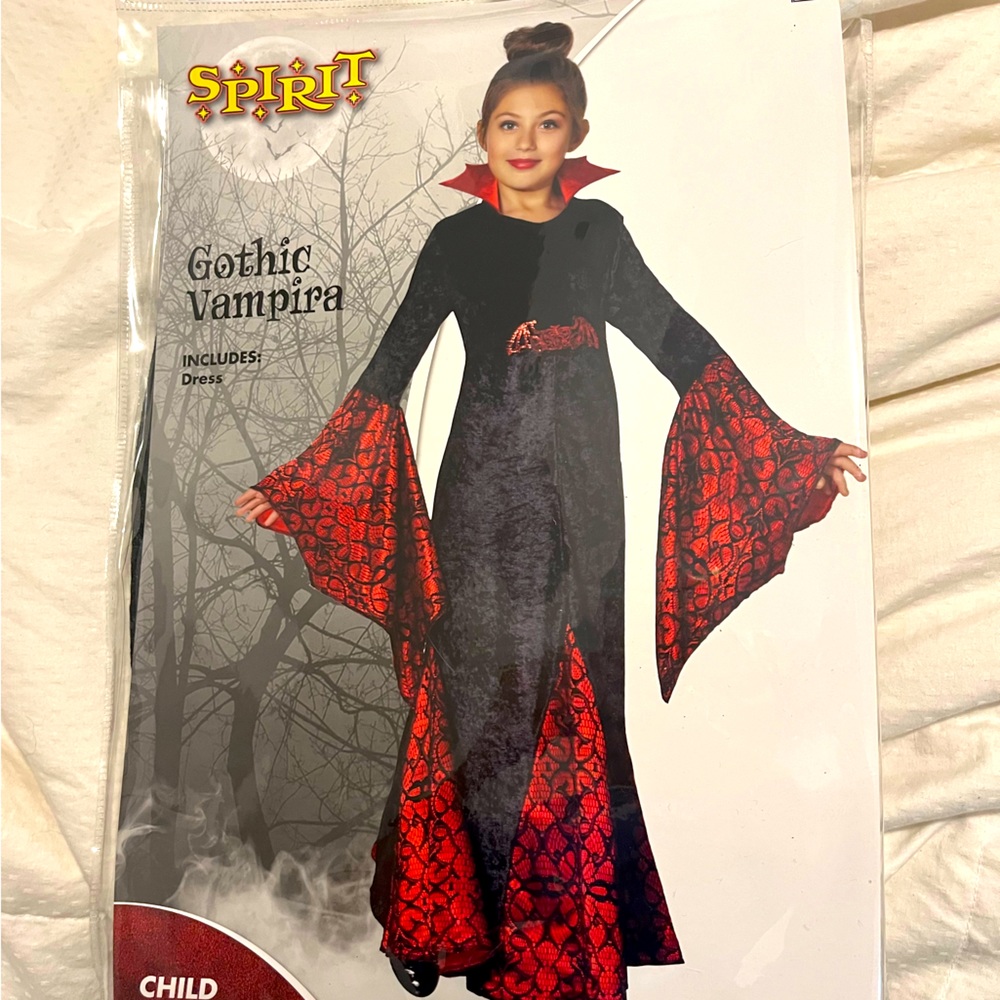 Girls vampire costume. Spirit Halloween.